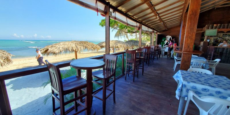 El Carey Restaurant Bar Costambar