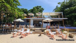 El Carey view from the beach